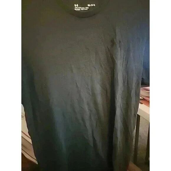 Under Armour T-Shirt Medium Men's Loose Shirt Top CR2 Excellent Nice Comfy - Picture 1 of 5
